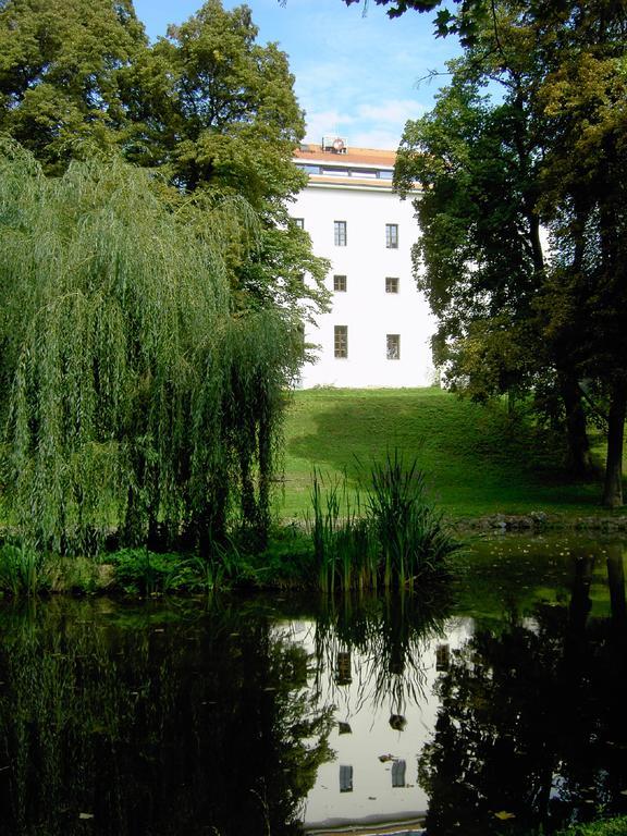 Hotel Zamecka Sypka Blansko Dış mekan fotoğraf